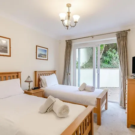 Porth Veor Holiday park 3*